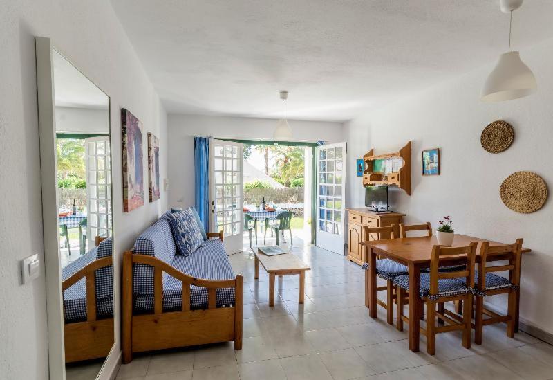 Apartamentos Las Brisas I & II Cala en Bosch Pokoj fotografie