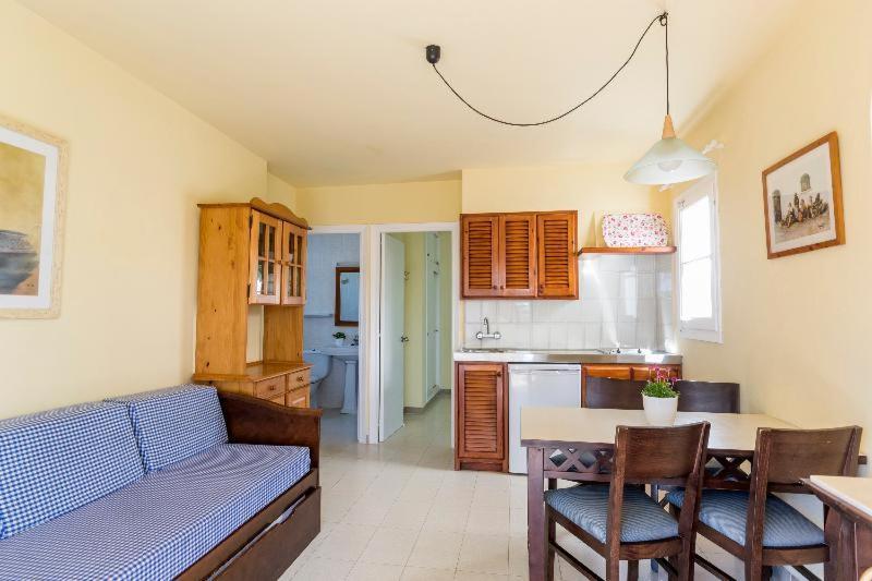 Apartamentos Las Brisas I & II Cala en Bosch Pokoj fotografie