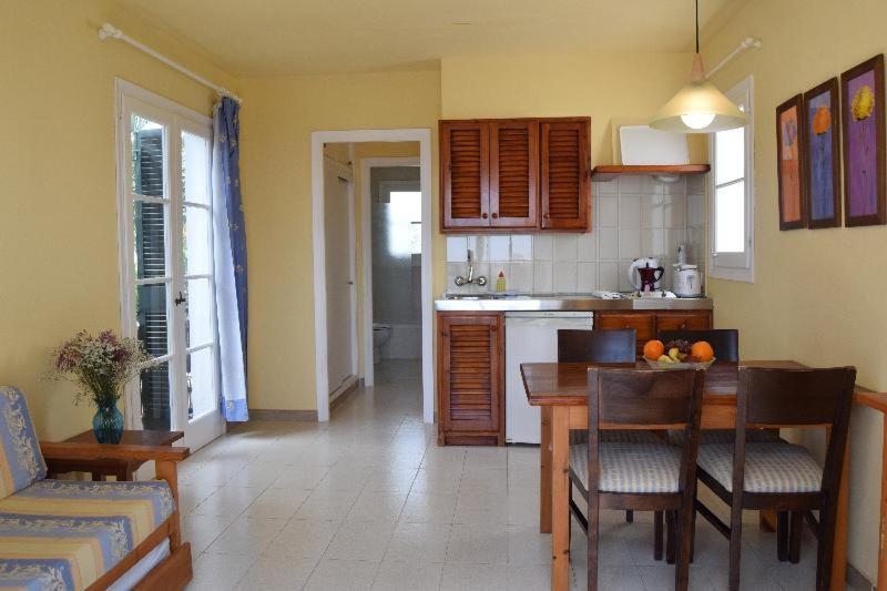 Apartamentos Las Brisas I & II Cala en Bosch Pokoj fotografie